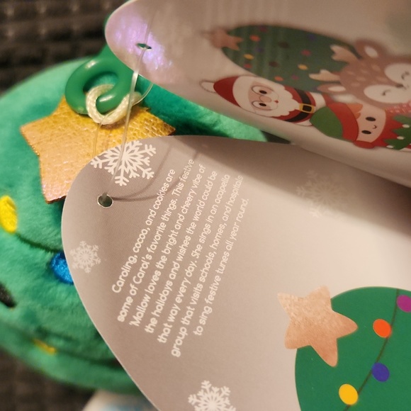 NWT Squishmallows 3.5" "Carol" Green Christmas Tree Plush Clip (US Exclusive) - Picture 4 of 5